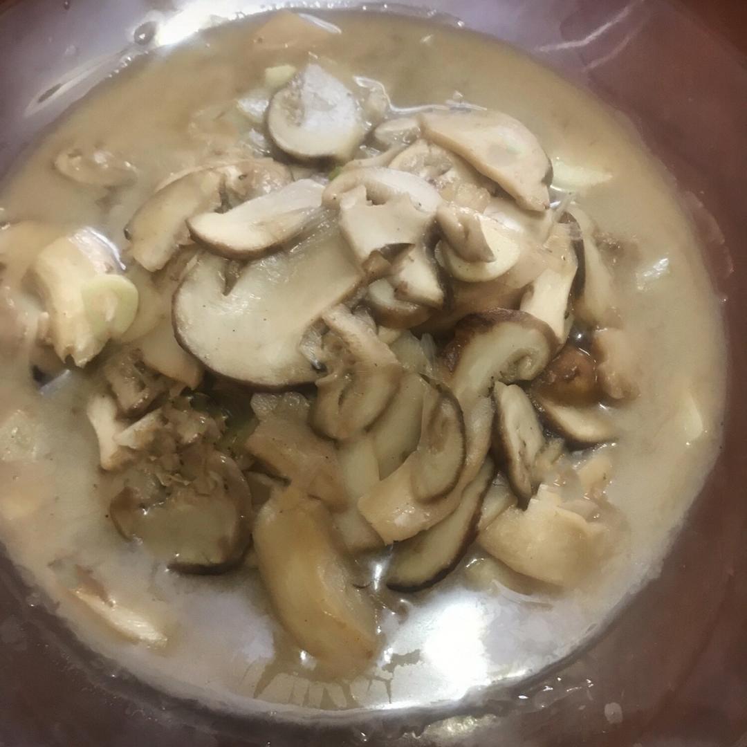 炒松茸