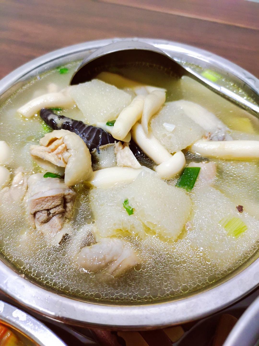 香菇鸡汤(加了茶树菇和竹荪，附竹荪泡发方法)