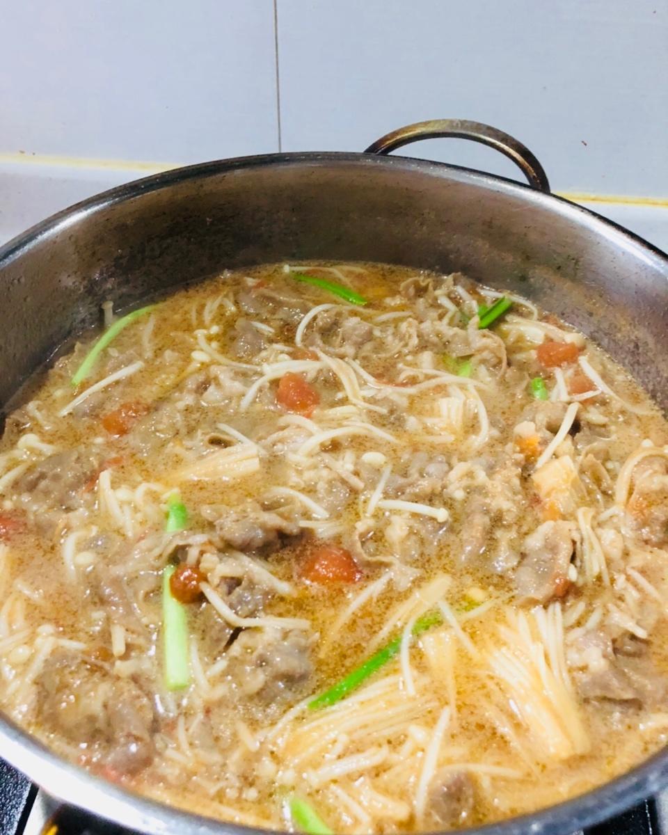 酸汤肥牛