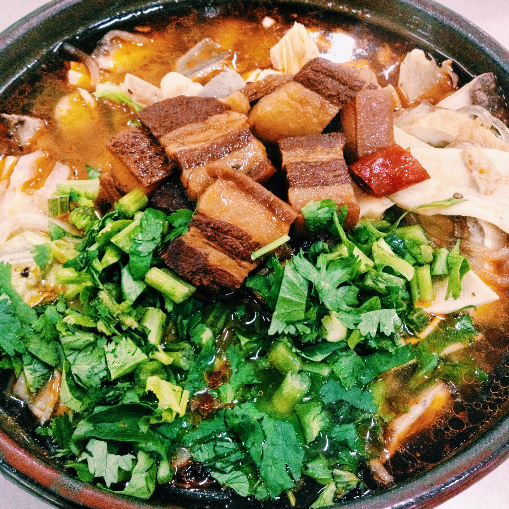 英吹斯汀做的砂锅烩菜