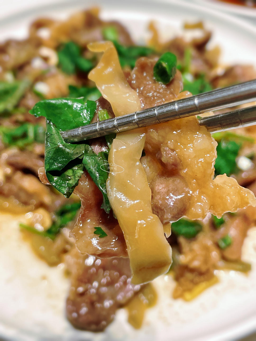 欣欣妈做的澳洲牛肉榨菜蒸嫩肩肉快手经典粤菜