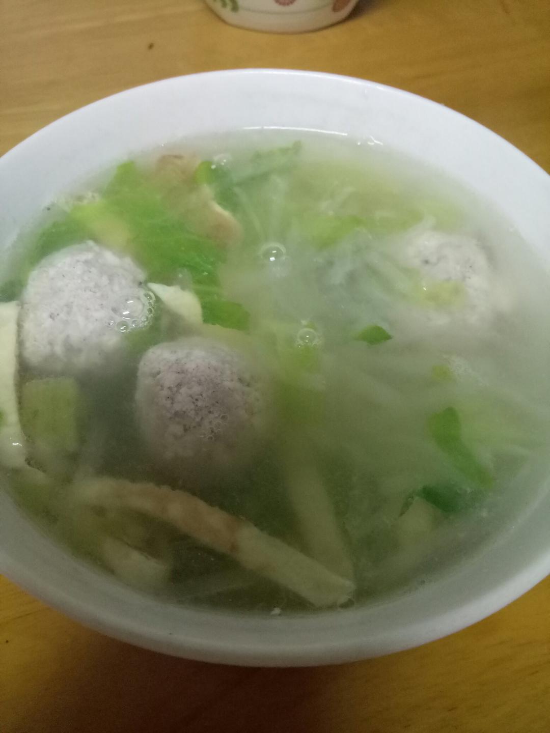 【10分钟系列】白萝卜豆腐圆子汤