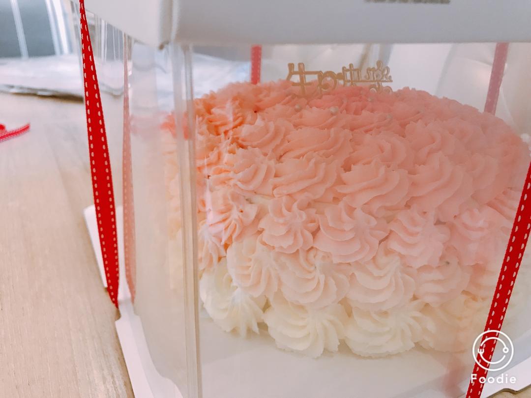 渐变玫瑰奶油蛋糕