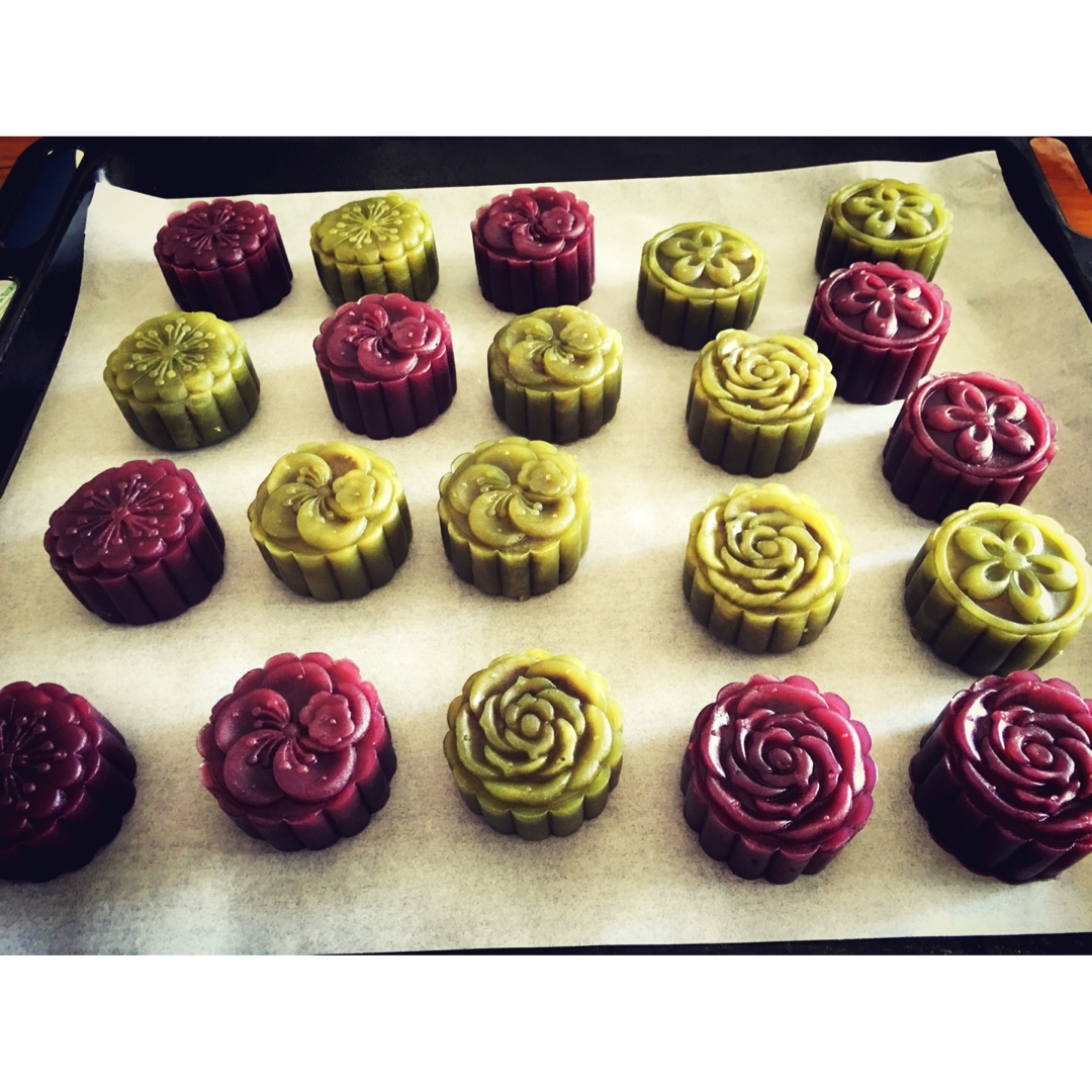 桃山皮—蛋黄莲蓉月饼