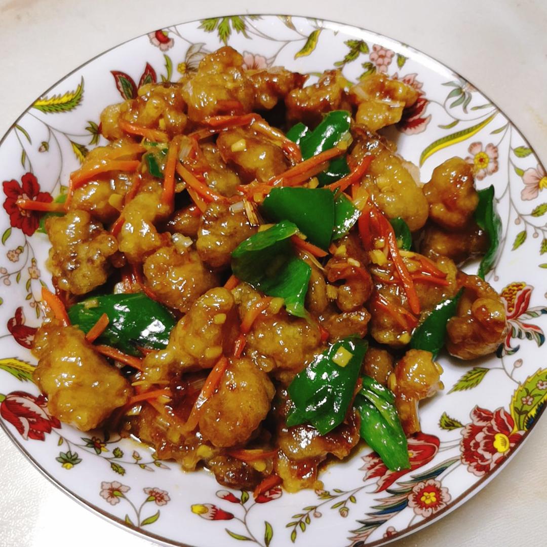 除草小公举做的溜肉段,熘肉段(晶莹透亮外脆里嫩)