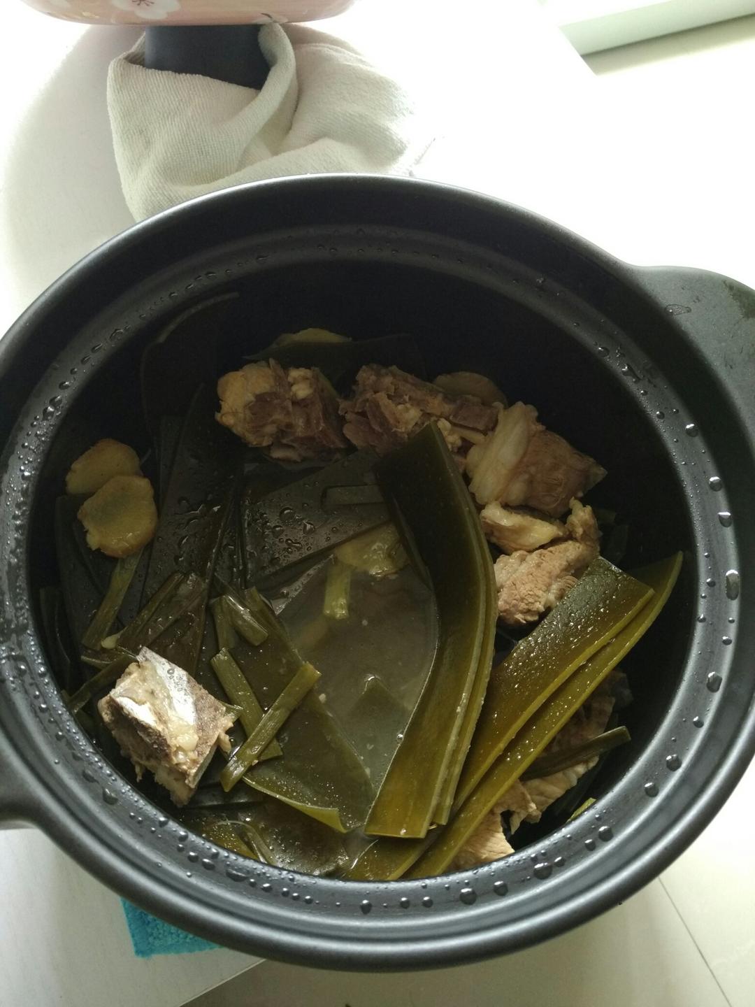 海带排骨汤