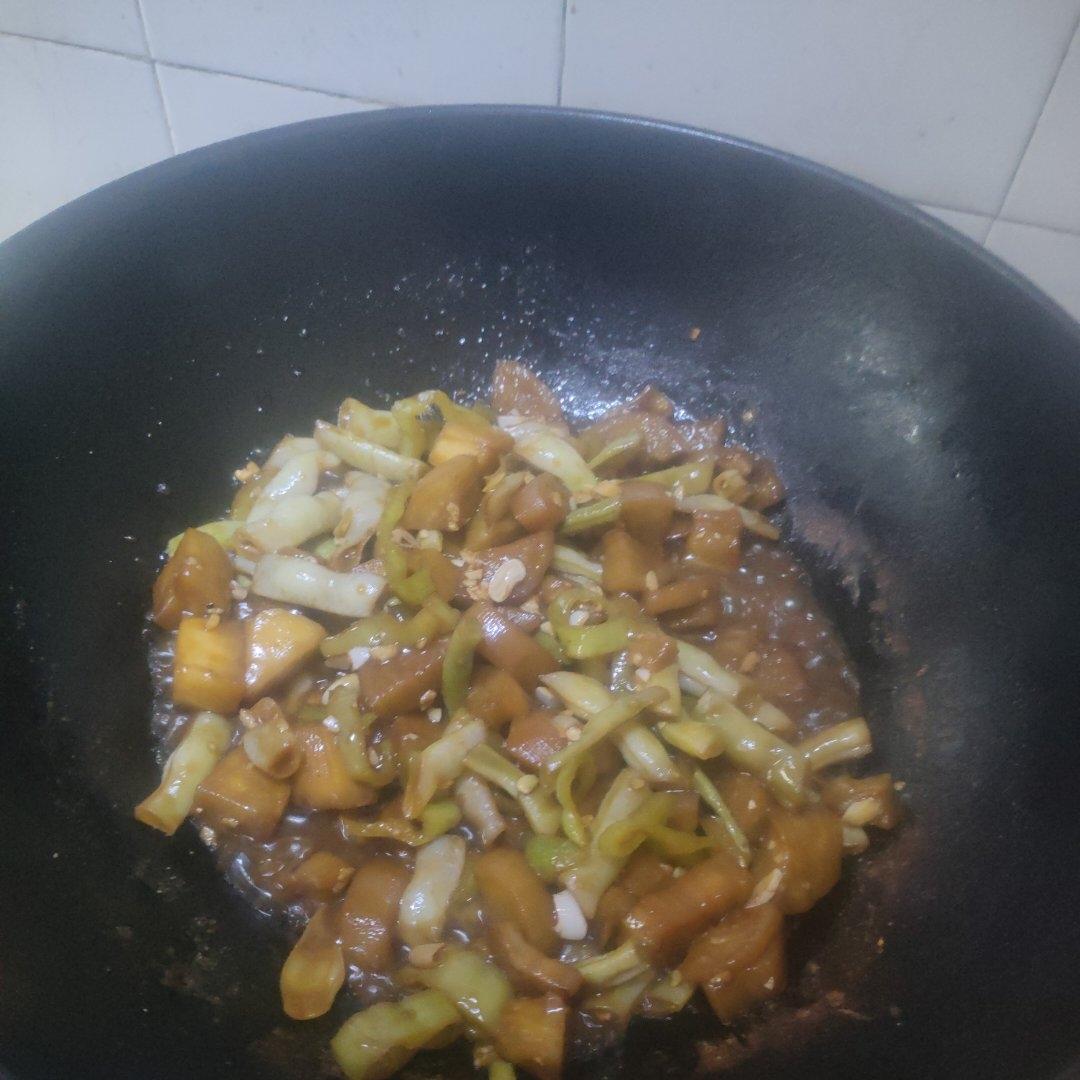 豆角茄子🍆省油版——夏天里的素菜是主题。