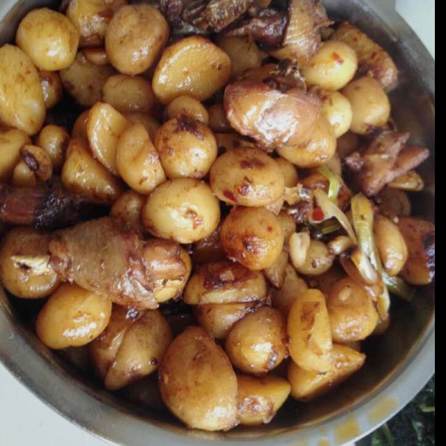 土豆焖鸡
