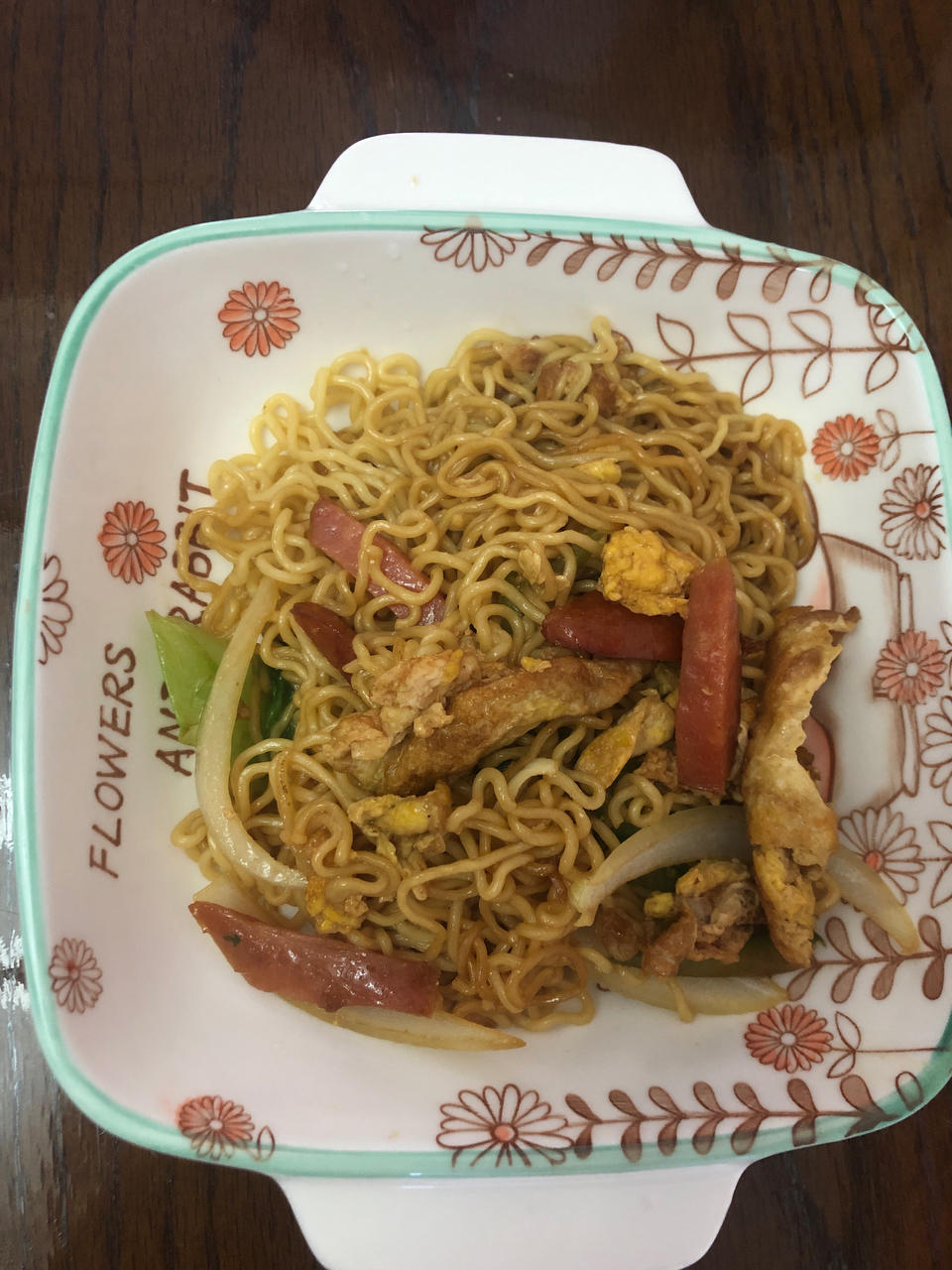 路边摊风味炒方便面