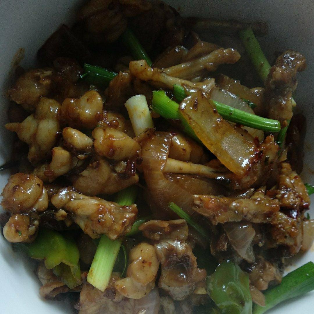 堂妈小厨——干锅牛蛙
