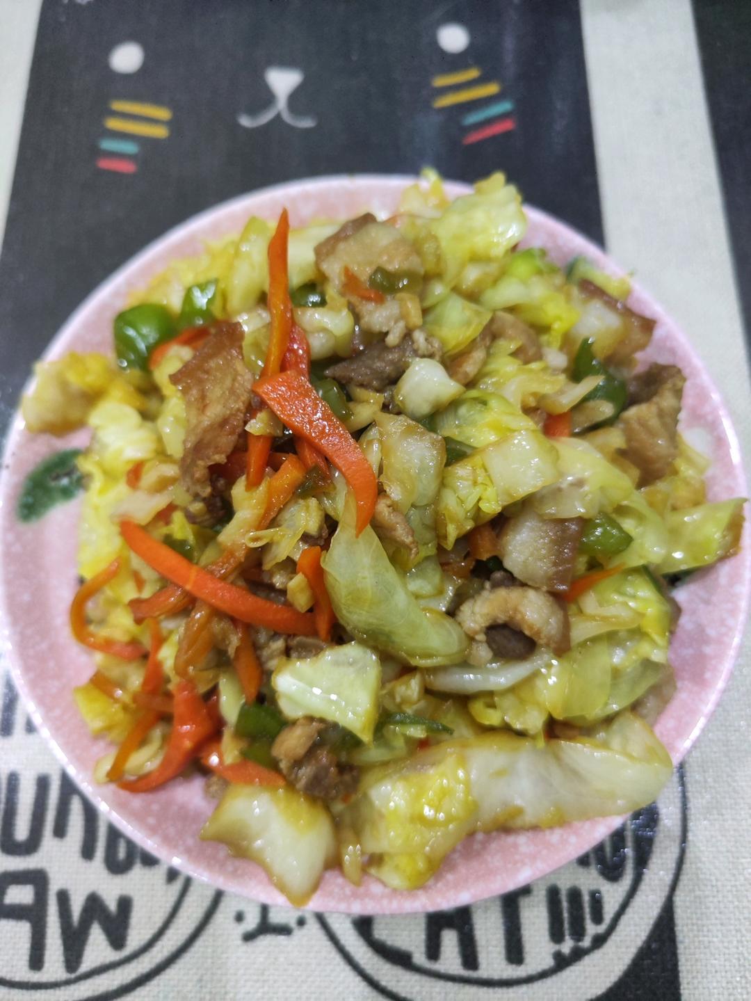 包菜炒肉