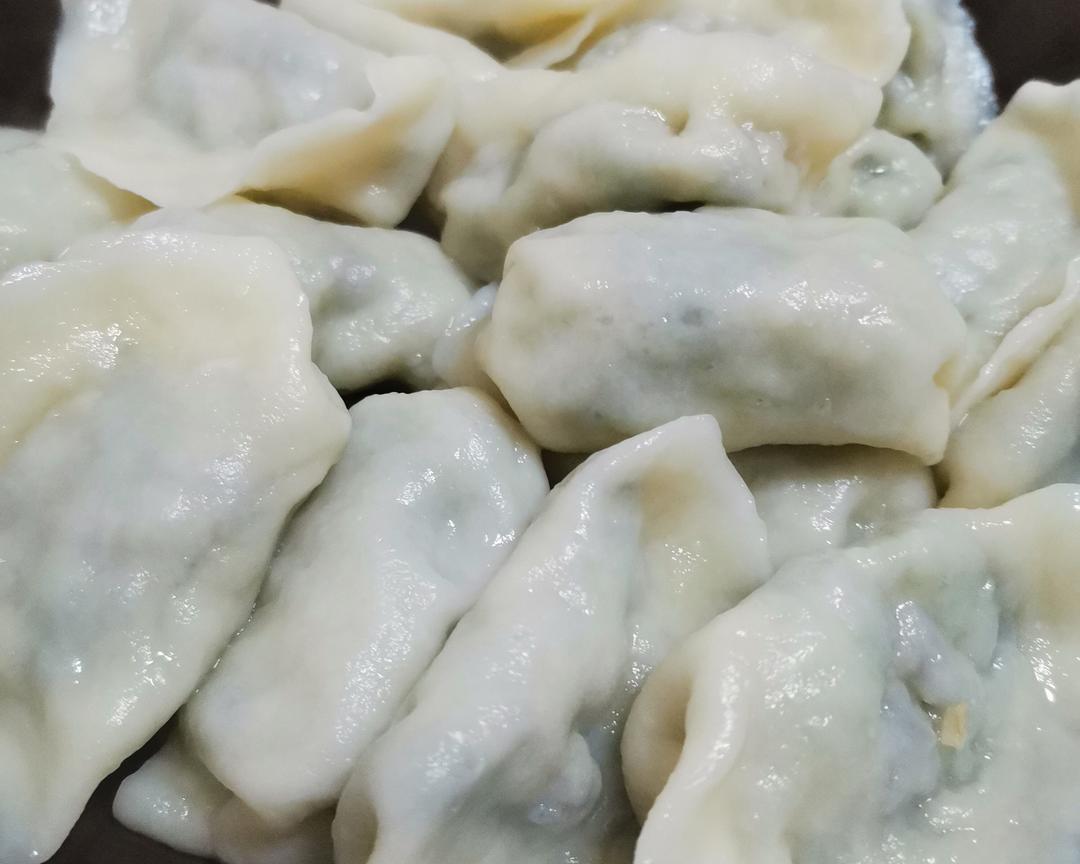 青菜香菇饺子的做法