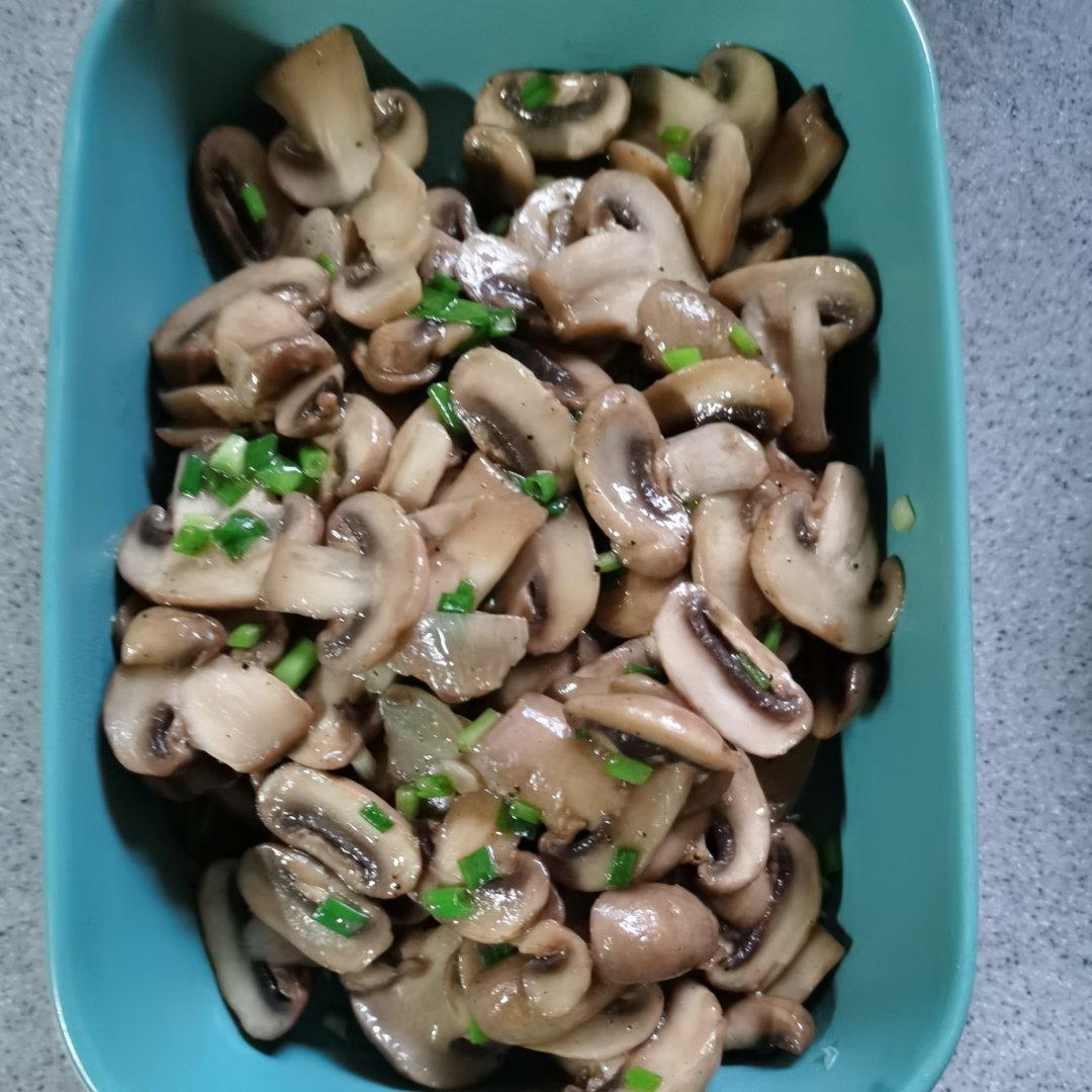 黄油蘑菇🍄