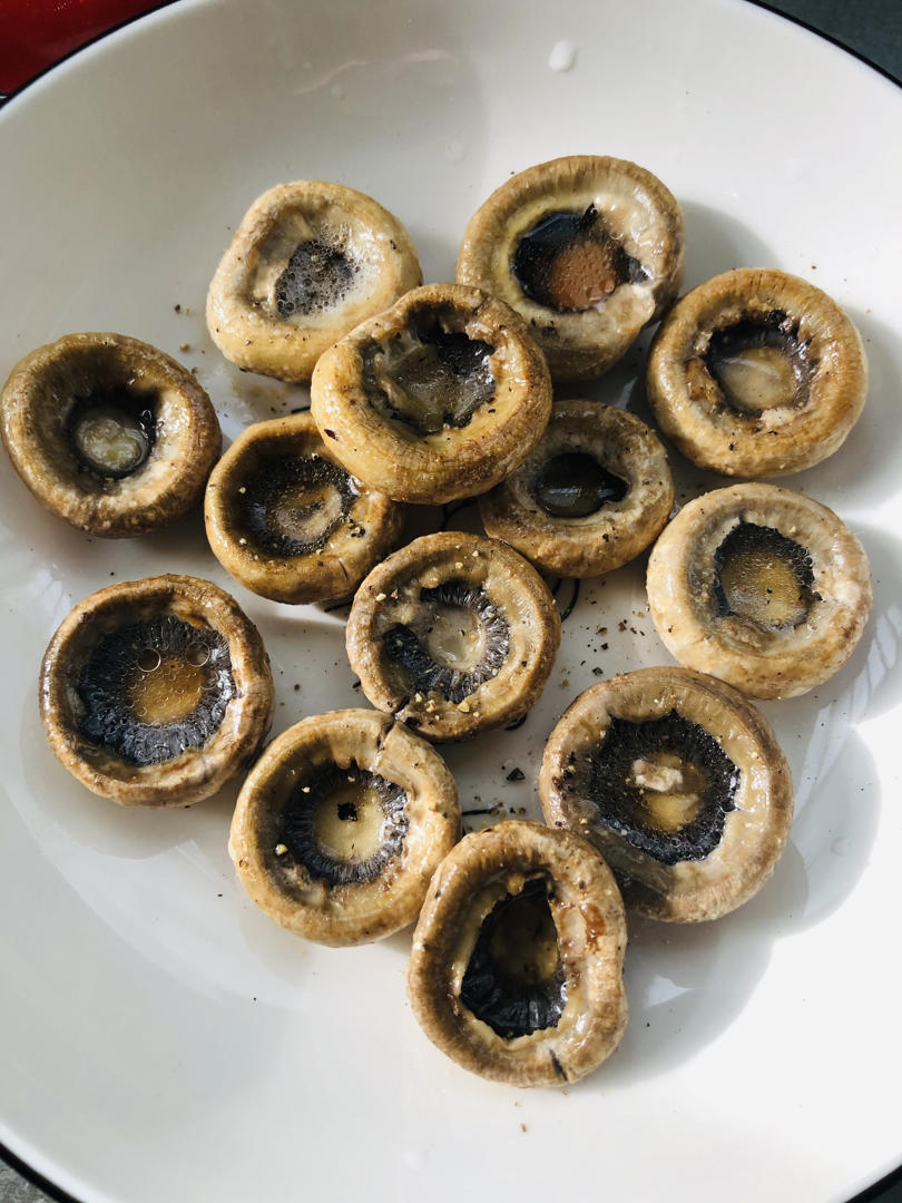 香煎口蘑  鲜的扭起来