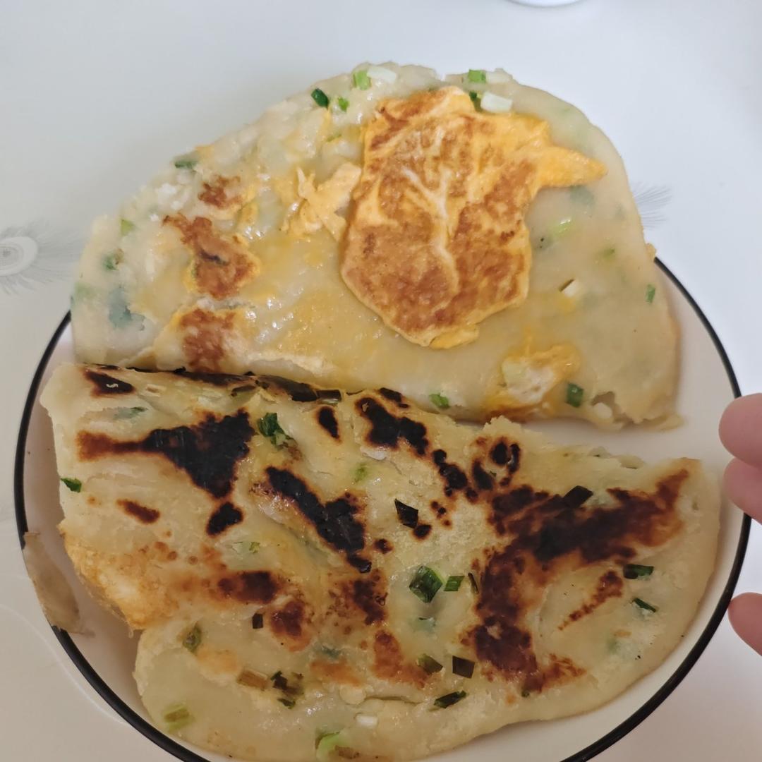 鸡蛋葱油饼                  （更新饼坯保存方法）