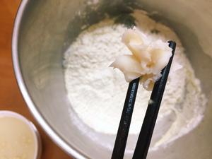 豆渣炼乳戗面馒头的做法 步骤2