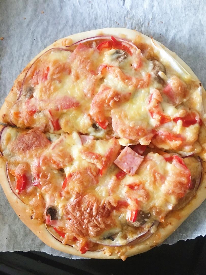 小美 烤肠时蔬披萨