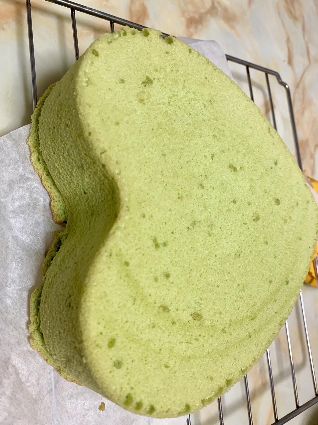 消耗芹菜叶汁的戚风蛋糕的做法