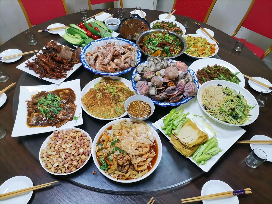 会连续吃八个的萝卜馅饼