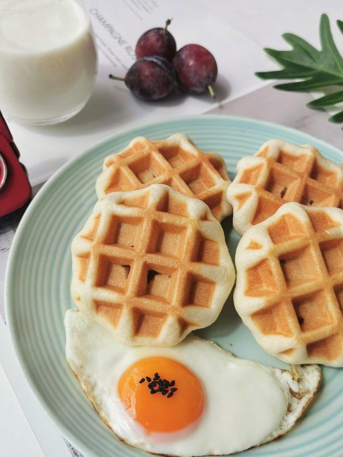 无需烤箱❗️酸奶肉松华夫饼，好吃到没朋友