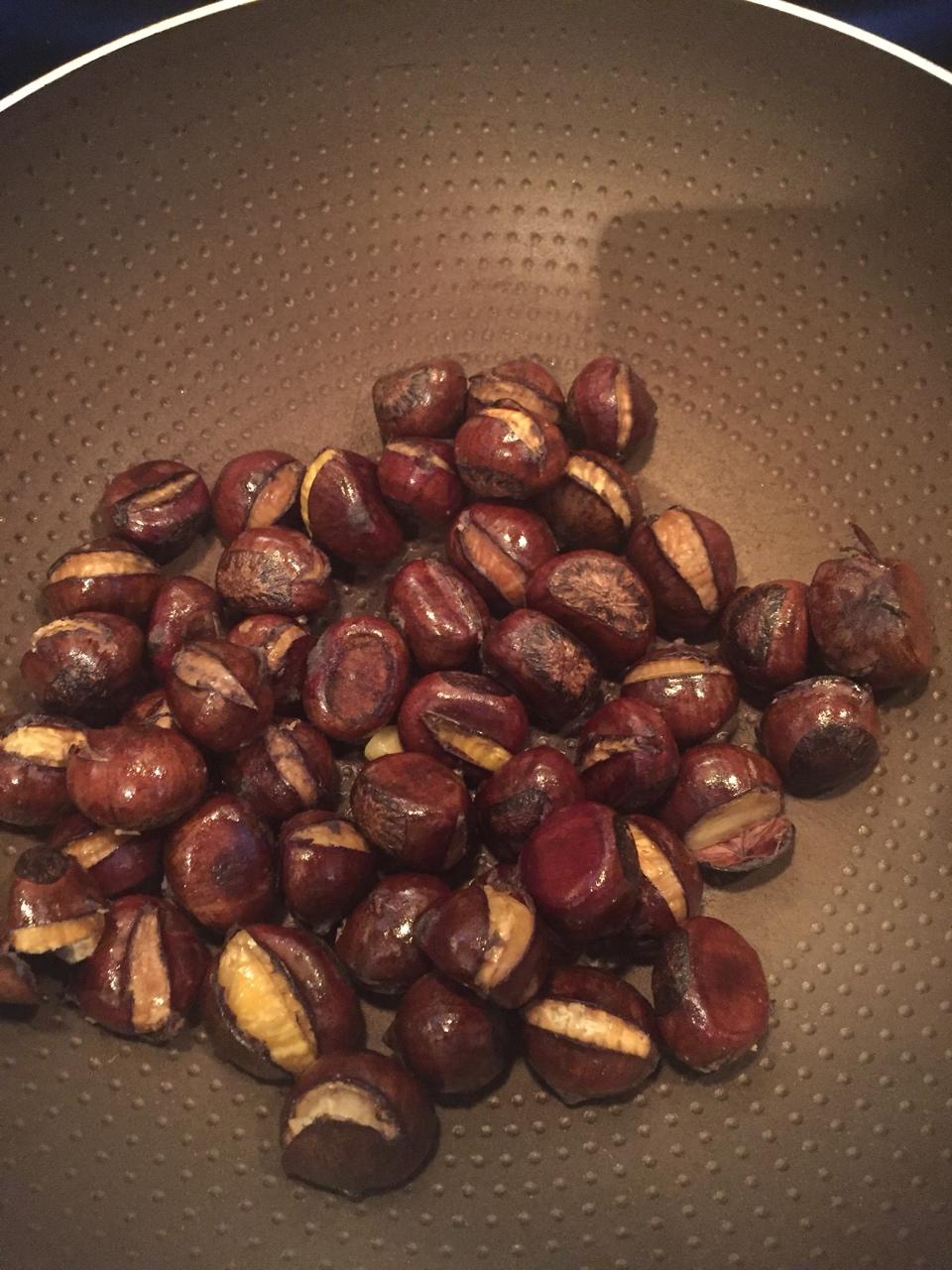 慵懒美丽的栗子