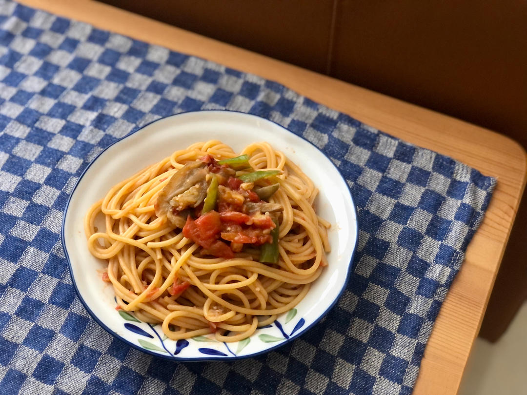 蒜香番茄意面