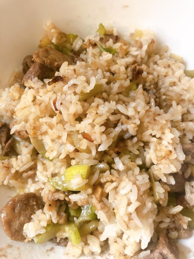 青菜肉丝炒饭