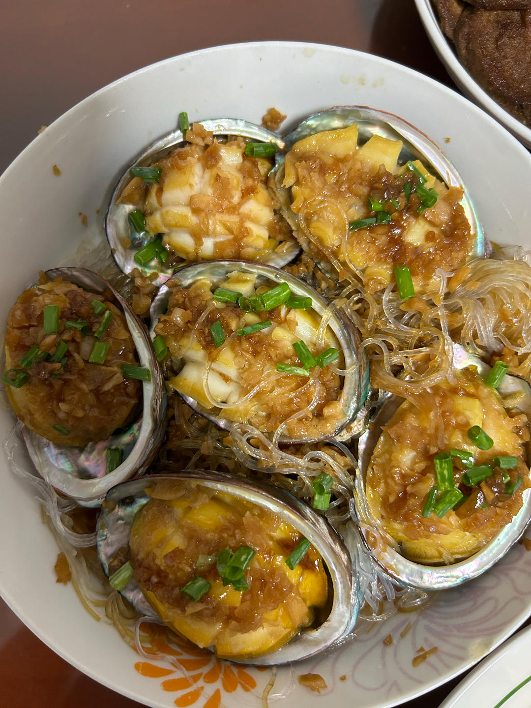 蒜蓉粉丝蒸鲍鱼