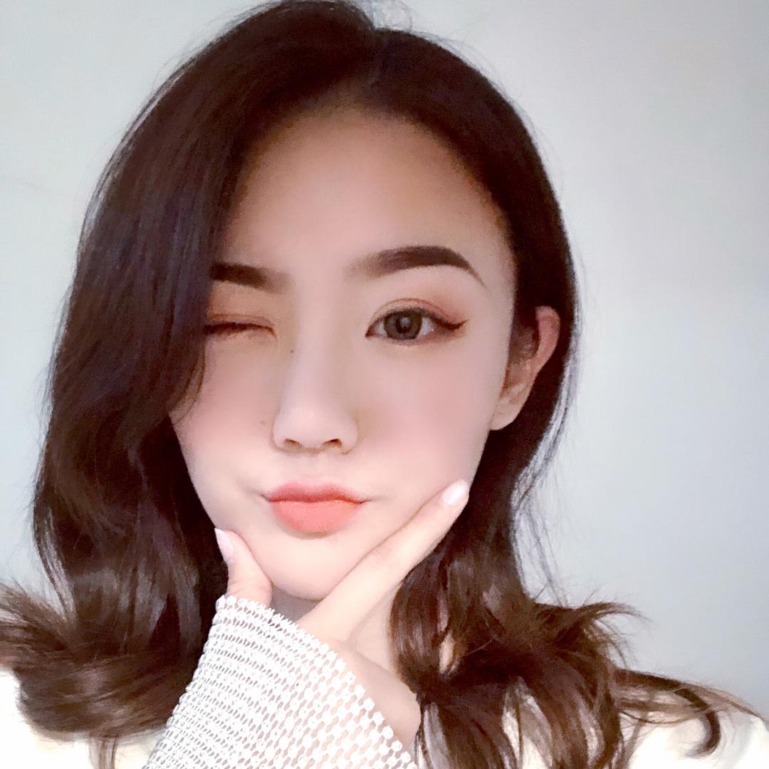 倩倩超爱吃火锅