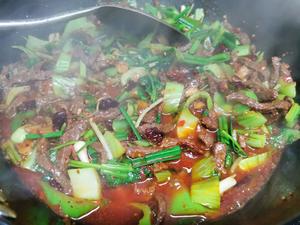 超下饭的青菜牛肉锅的做法 步骤4