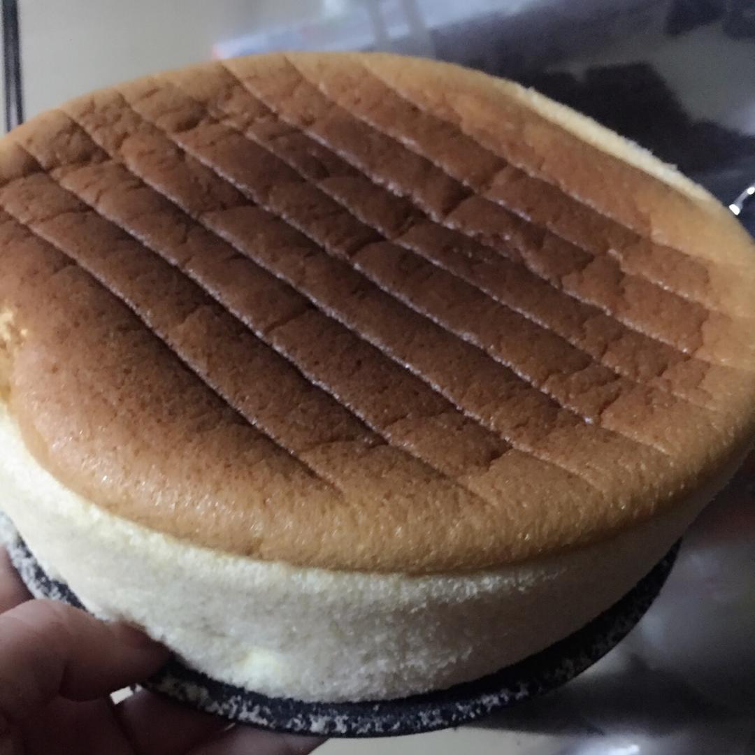 烤箱做蛋糕（戚风蛋糕的做法）