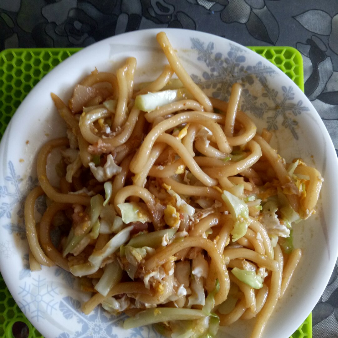少油条条分明的炒面