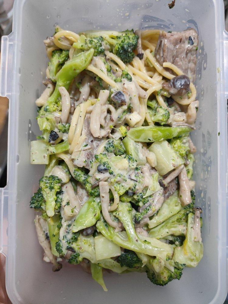 豆乳海鲜芦笋意面【健康一锅端】