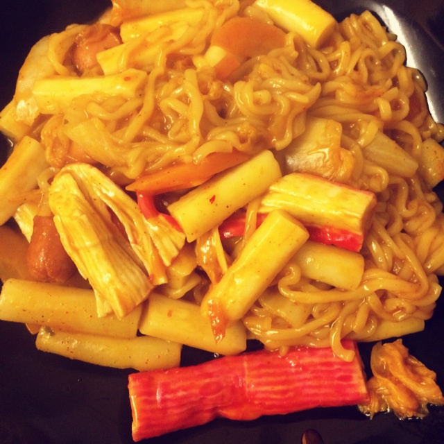 拉面炒年糕