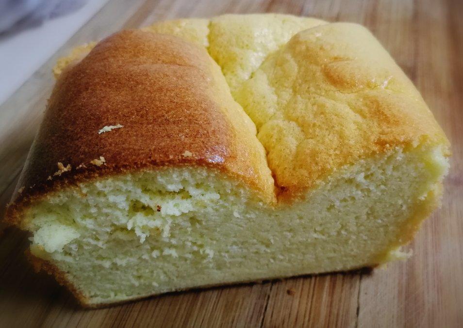 烤箱做蛋糕（戚风蛋糕的做法）