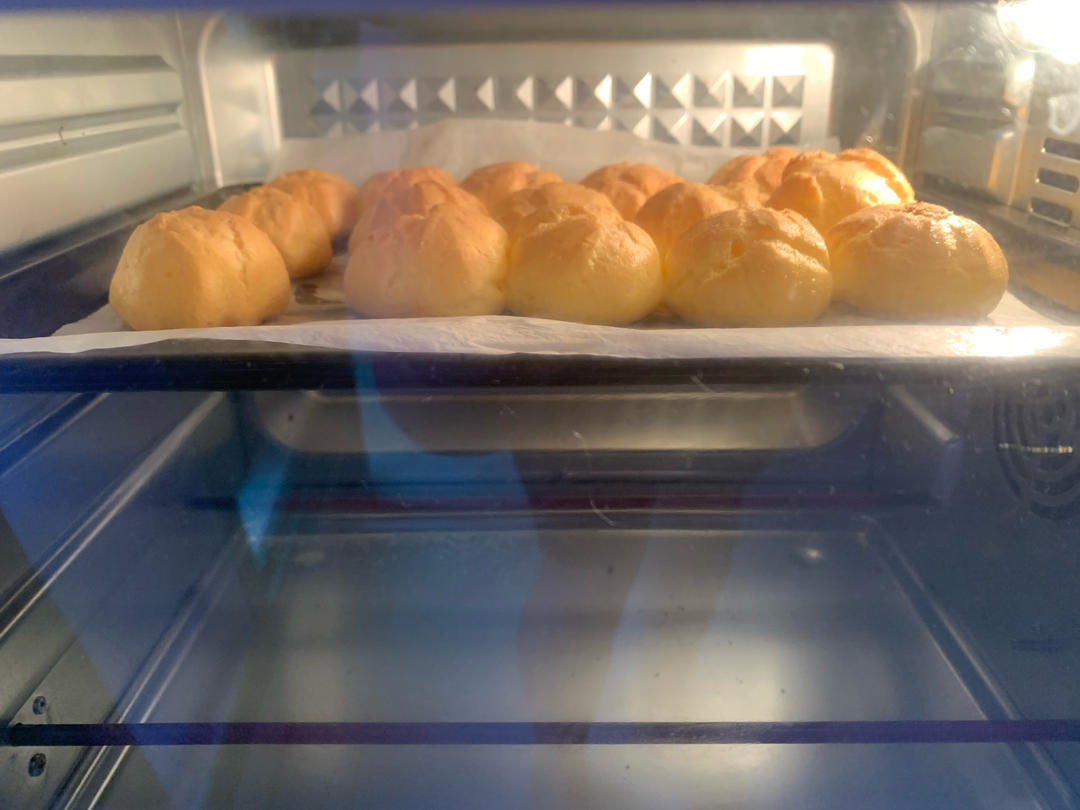 简单易成功的奶油小泡芙做法