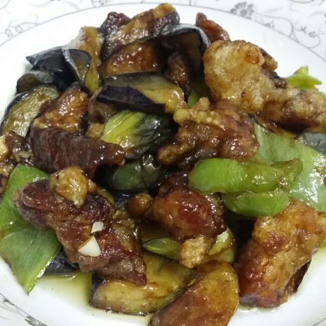 溜肉段烧茄子（东北硬菜呀哈哈）