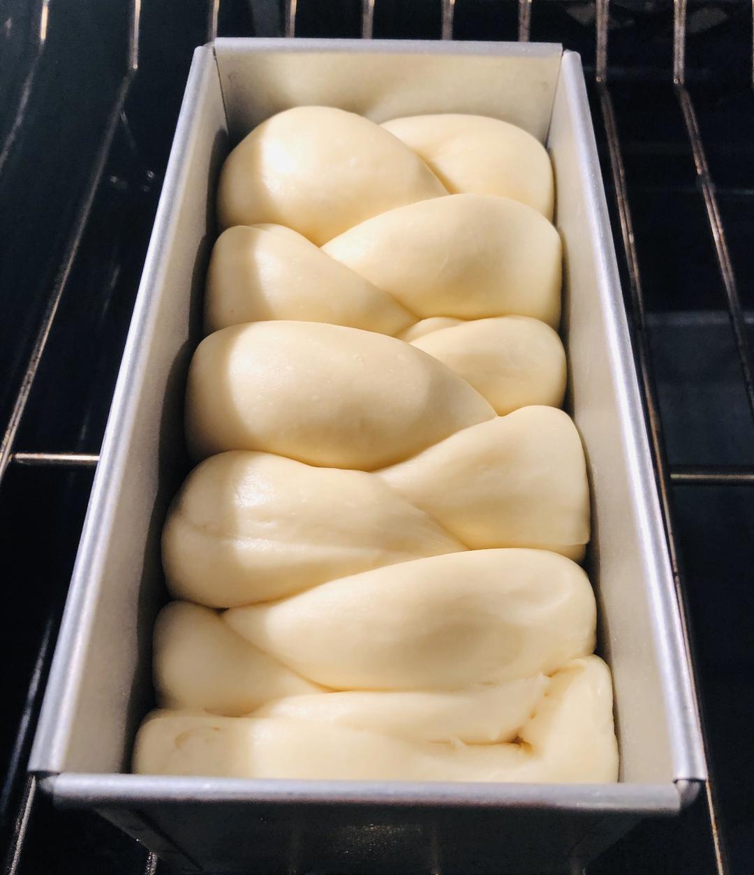 零失败,普通中筋面粉版,平生最好吃的吐司面包(简单的一次发酵法),附