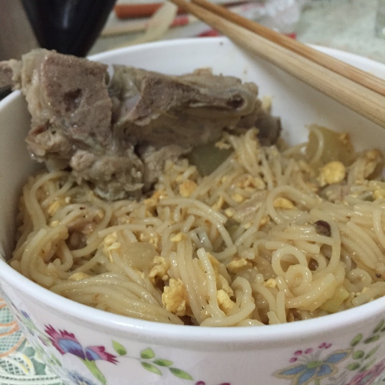炒挂面