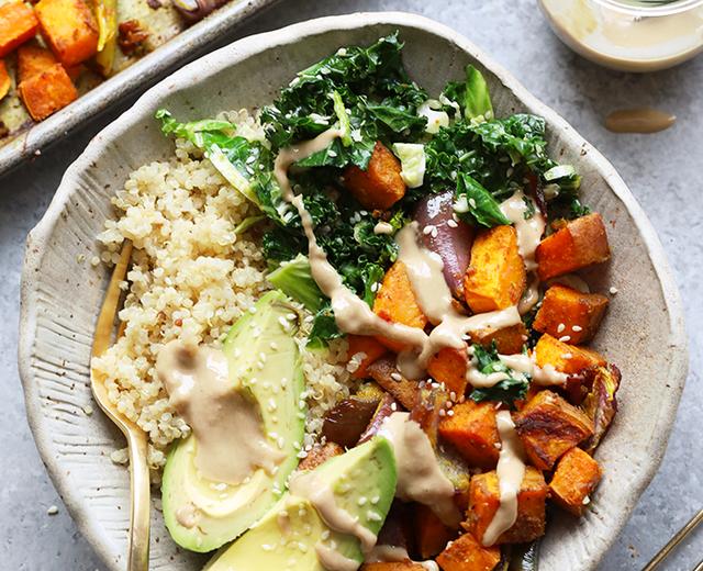 【健康午餐/晚餐食谱 | 红薯牛油果时蔬藜麦沙拉】的做法