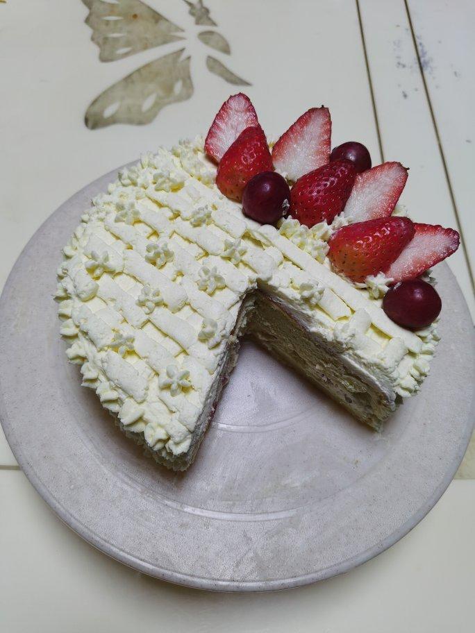 裱花奶油草莓蛋糕🍰（含详细抹面裱花教程）