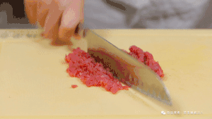 牛肉薄饼【宝宝辅食】的做法 步骤2