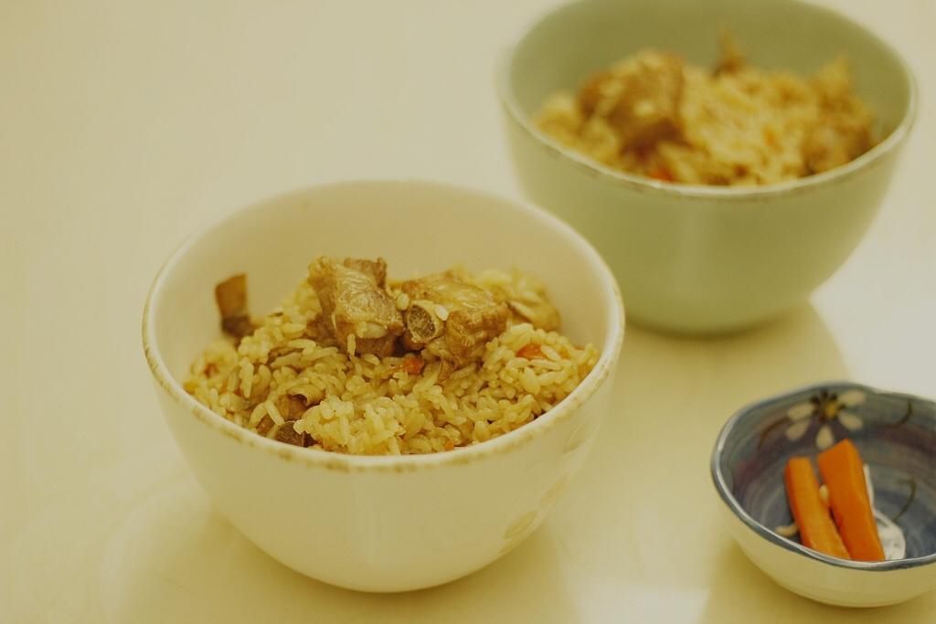 喷香排骨焖饭（爆好吃）