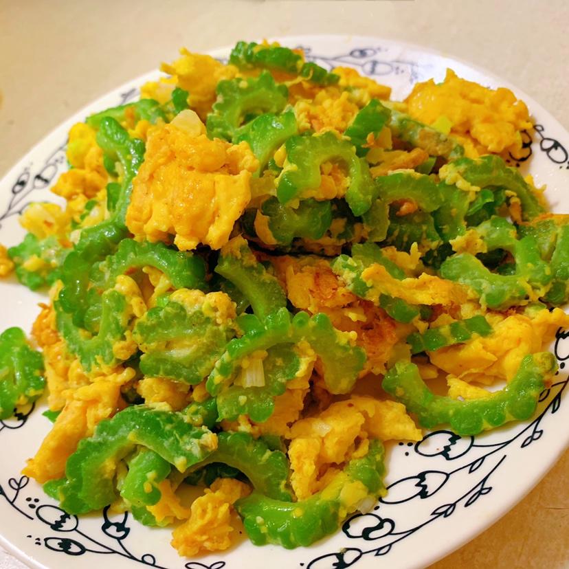 苦瓜炒鸡蛋（超好吃）