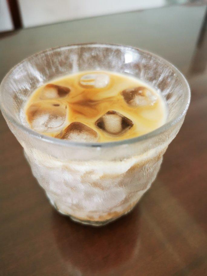 夏日救命水— 燕麦 / 生椰冰拿铁