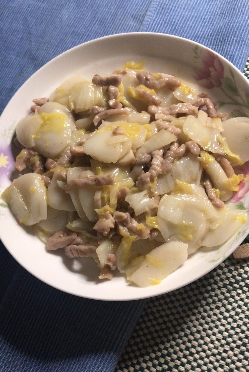 不挑锅、不焦不沾的黄芽菜肉丝炒年糕