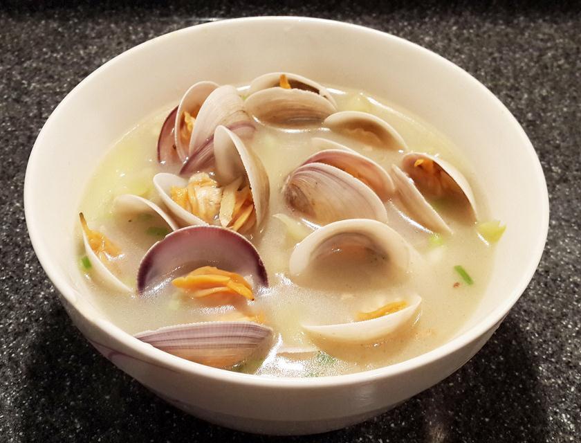 芦笋蛤蜊汤