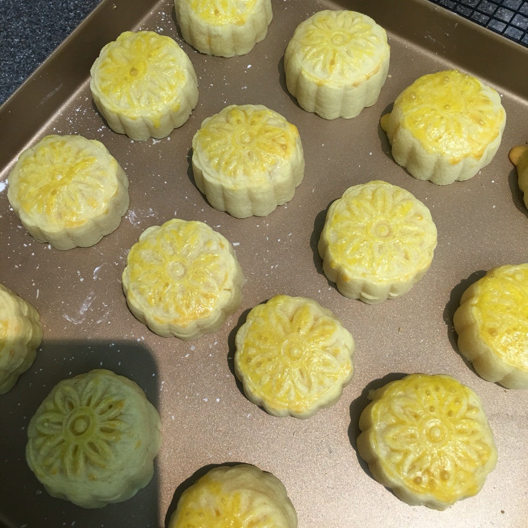 超人气半岛酒店の港式奶黄月饼