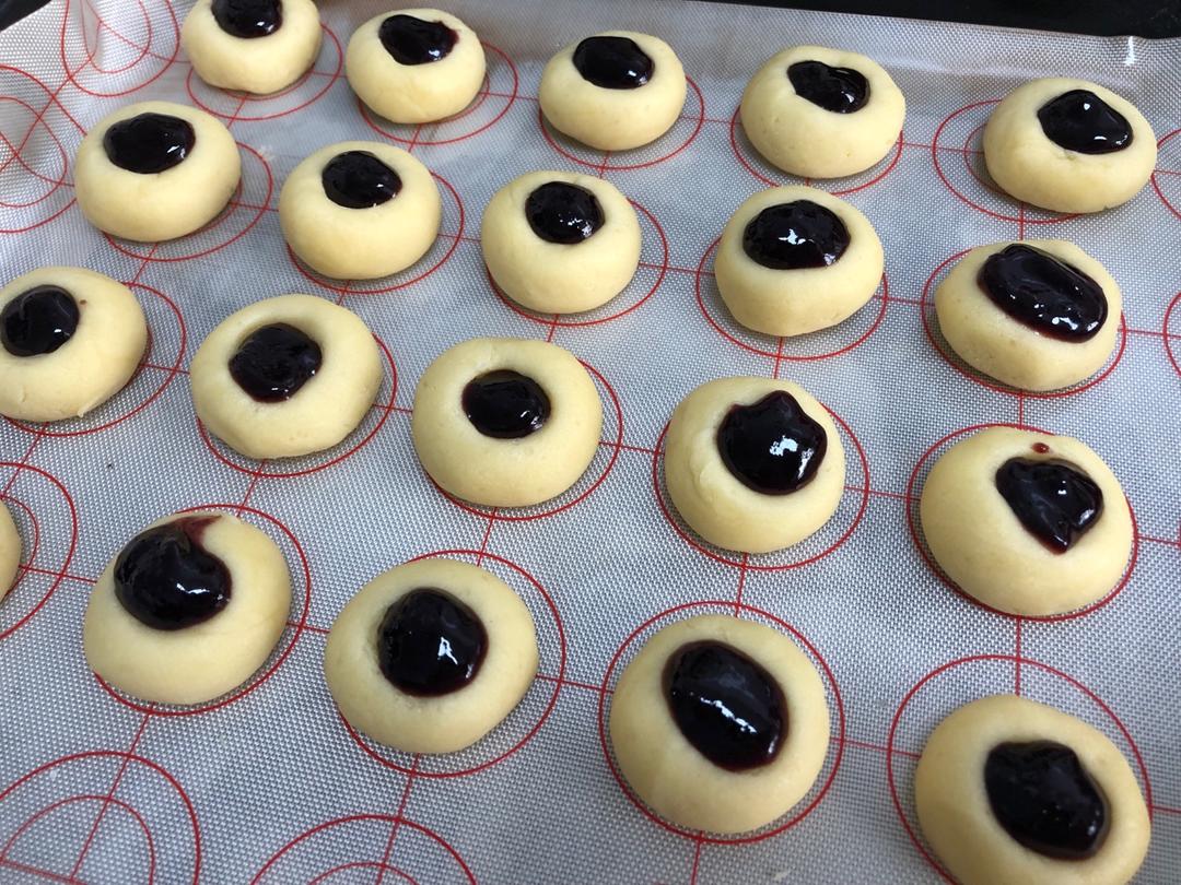 特浓奶香果酱酥饼