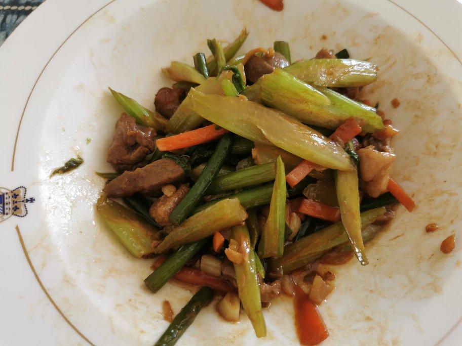 羊肉炒芹菜